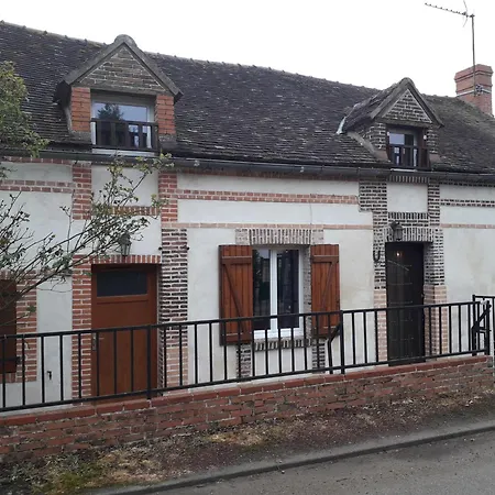 Maison Chaleureuse Avec Cheminée Des Coudrais Сasa de vacaciones Tourouvre au Perche