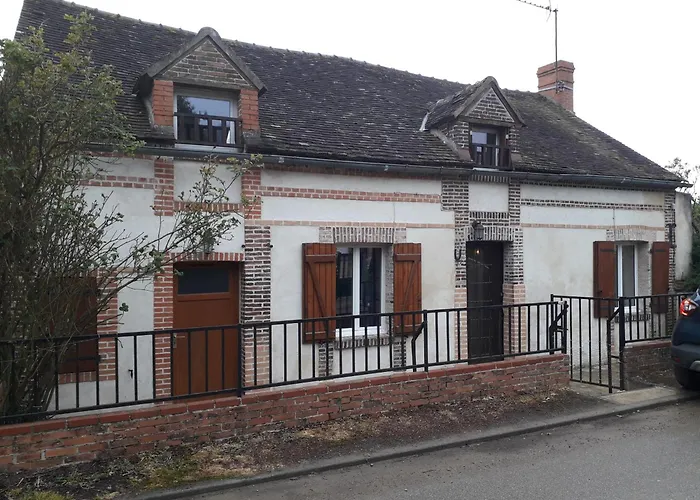 Holiday home Maison Chaleureuse Avec Cheminee Des Coudrais